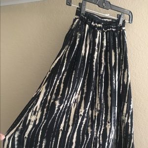 Midi length skirt